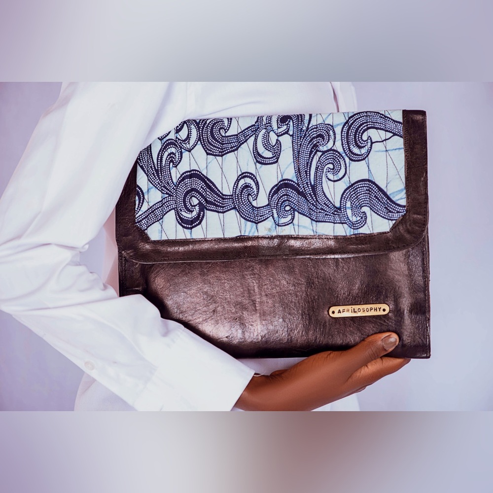 Meet your Posher, Isata